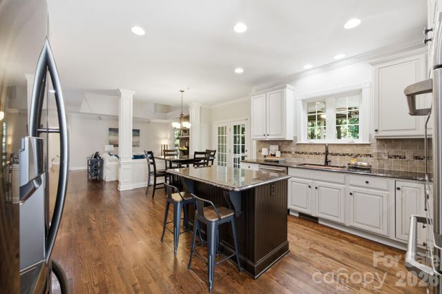 16043 Agincourt Drive, Huntersville, NC 28078