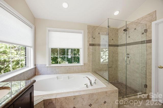16043 Agincourt Drive, Huntersville, NC 28078