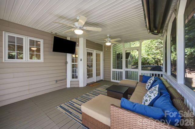 16043 Agincourt Drive, Huntersville, NC 28078