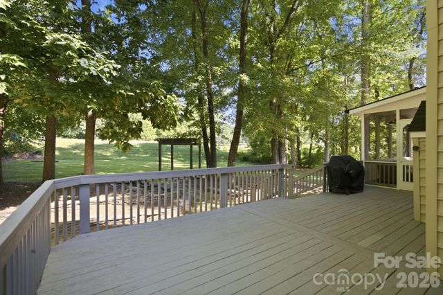 16043 Agincourt Drive, Huntersville, NC 28078