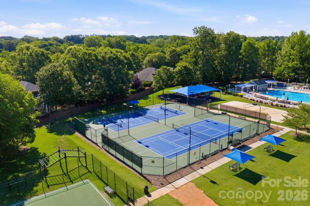 16043 Agincourt Drive, Huntersville, NC 28078