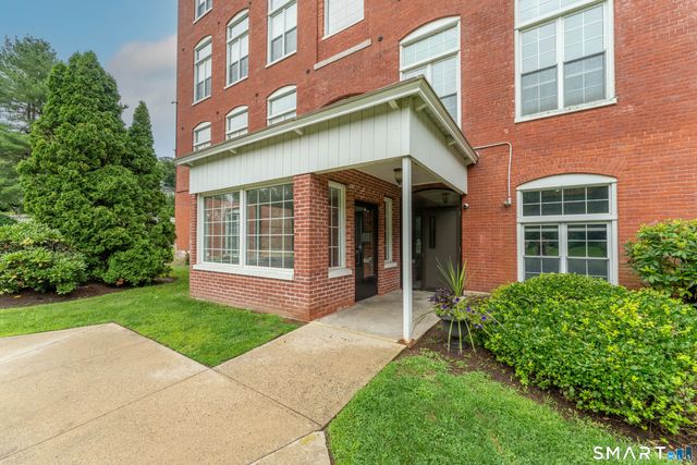 45 Main Street 205, Plainfield, CT 06374