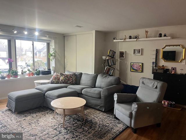 1817 THE WOODS II, Cherry Hill, NJ 08003