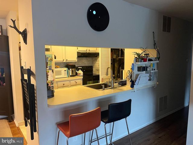 1817 THE WOODS II, Cherry Hill, NJ 08003