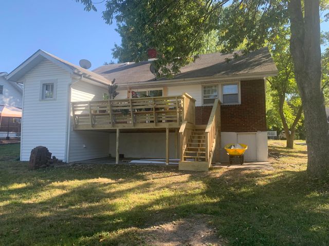 1109 SUNSET LN, Columbia, MO 65203