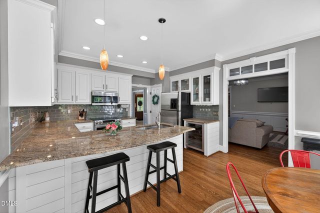 105 Fifemoor Court, Cary, NC 27518