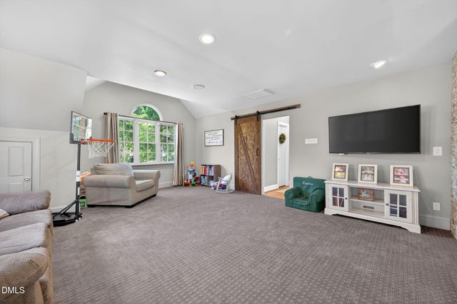 105 Fifemoor Court, Cary, NC 27518