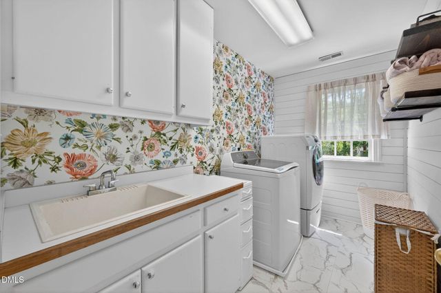 105 Fifemoor Court, Cary, NC 27518