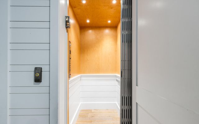 3959 W County Hwy 30A, Santa Rosa Beach, FL 32459