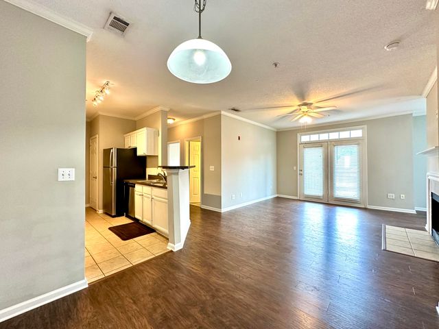 45 Sycamore Avenue 635, Charleston, SC 29407