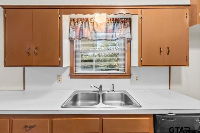 209 Beach, Jacksonville, TX 75766