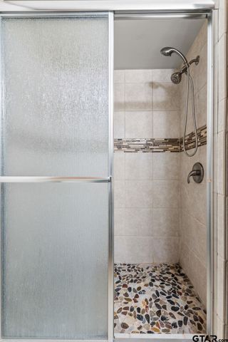 209 Beach, Jacksonville, TX 75766