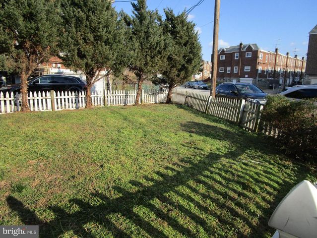 1323 HELLERMAN ST #1 - MAIN FLOOR, Philadelphia, PA 19111