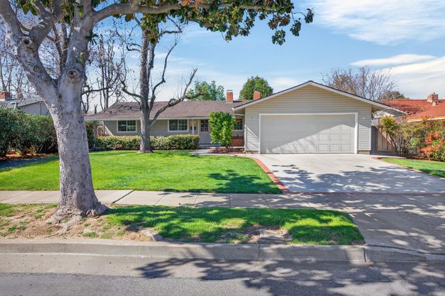 1539 Klamath Drive, Sunnyvale, CA 94087
