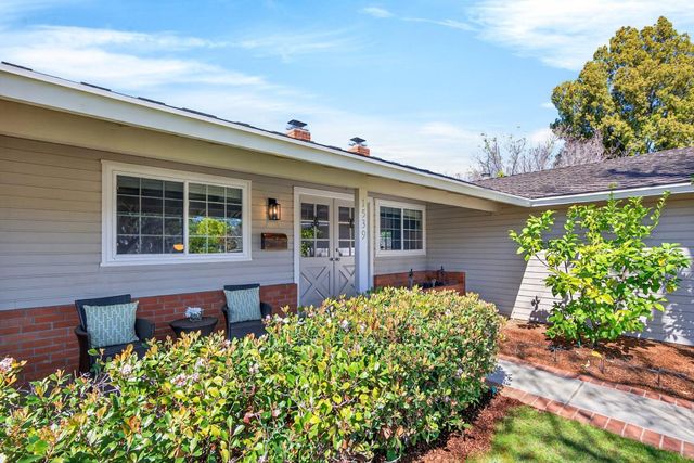 1539 Klamath Drive, Sunnyvale, CA 94087
