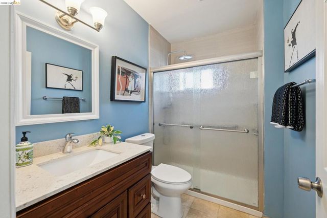 727 40Th St, Richmond, CA 94805
