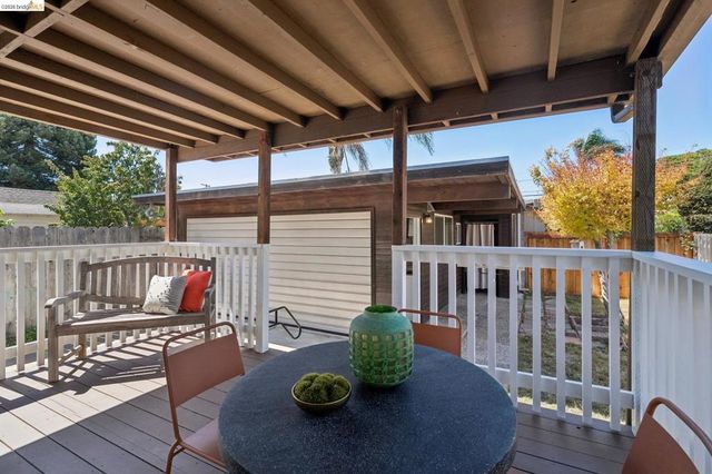 727 40Th St, Richmond, CA 94805