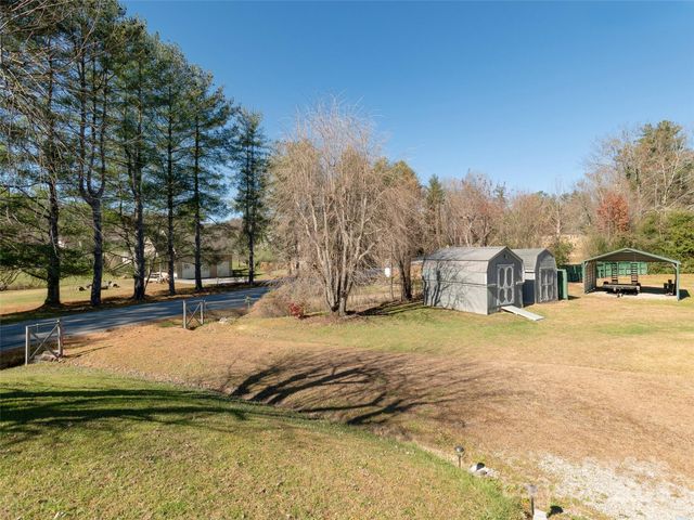 3021 Kanuga Road, Hendersonville, NC 28739