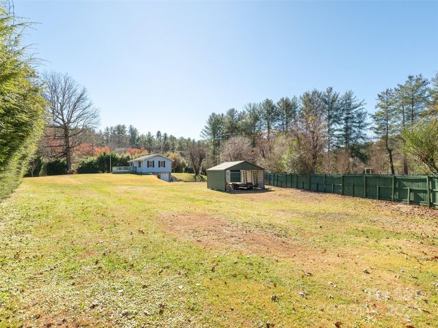 3021 Kanuga Road, Hendersonville, NC 28739