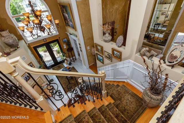 34 Kara Court, Matawan, NJ 07747
