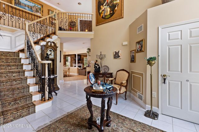 34 Kara Court, Matawan, NJ 07747