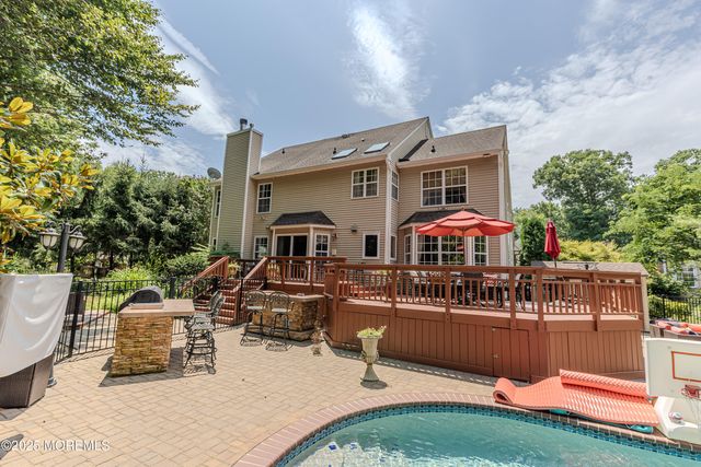 34 Kara Court, Matawan, NJ 07747