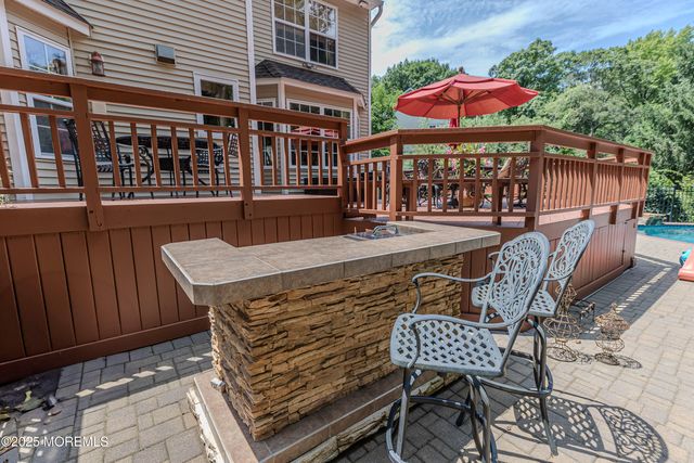 34 Kara Court, Matawan, NJ 07747