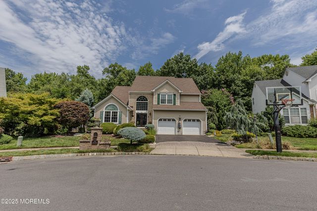 34 Kara Court, Matawan, NJ 07747