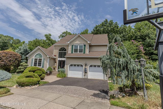 34 Kara Court, Matawan, NJ 07747