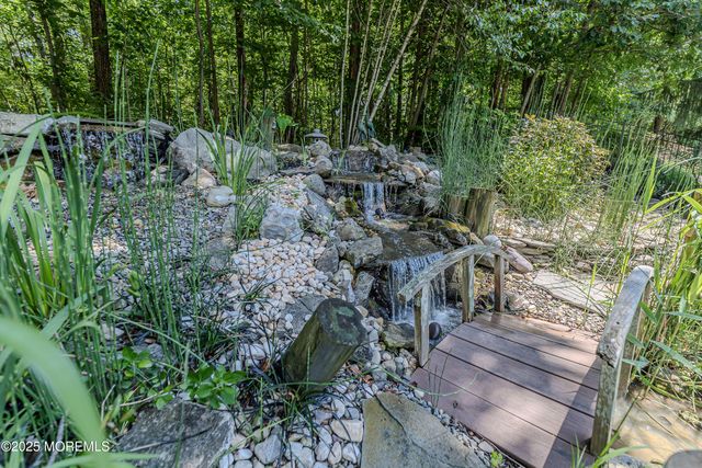 34 Kara Court, Matawan, NJ 07747