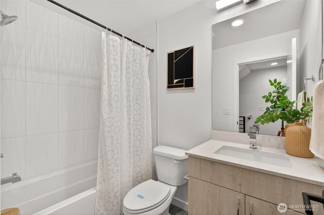945 NW 56th Street, Seattle, WA 98107