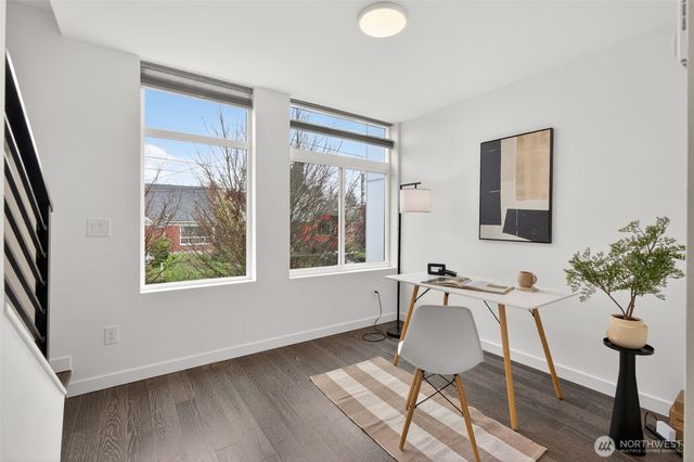 945 NW 56th Street, Seattle, WA 98107