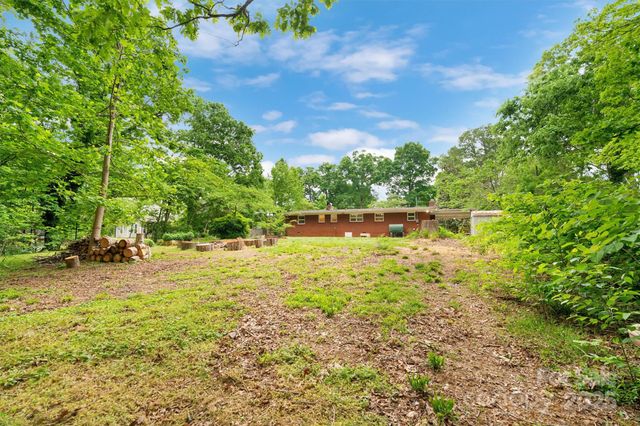 1713 Wildwood Drive, Albemarle, NC 28001