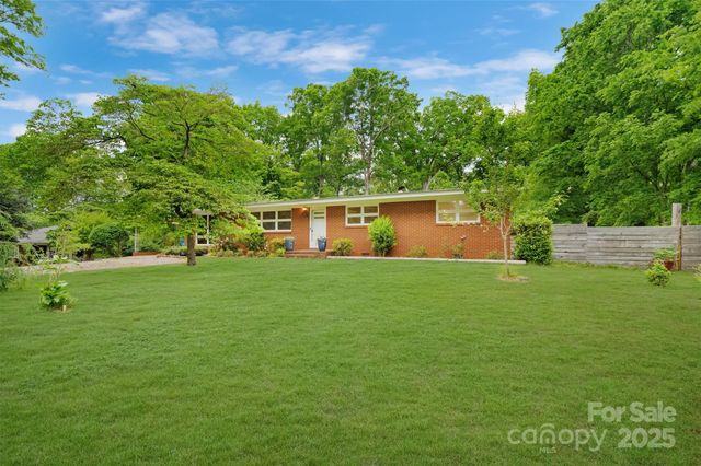 1713 Wildwood Drive, Albemarle, NC 28001