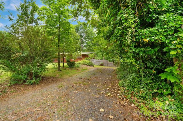 1713 Wildwood Drive, Albemarle, NC 28001