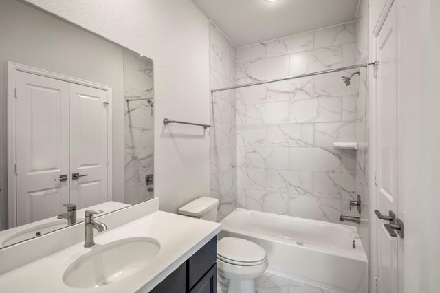 9722 Leafgate Court, Missouri City, TX 77459