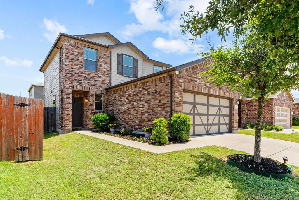 806 Sawbuck DR, Pflugerville, TX 78660