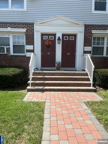 99 Hastings B, Rutherford, NJ 07070