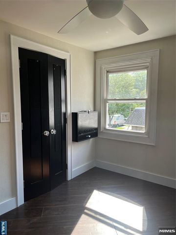 99 Hastings B, Rutherford, NJ 07070