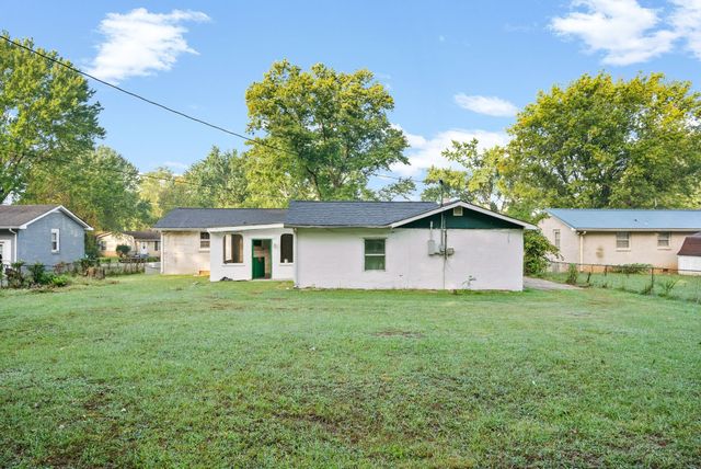 2307 Pendleton Dr, Clarksville, TN 37042