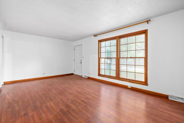 2307 Pendleton Dr, Clarksville, TN 37042