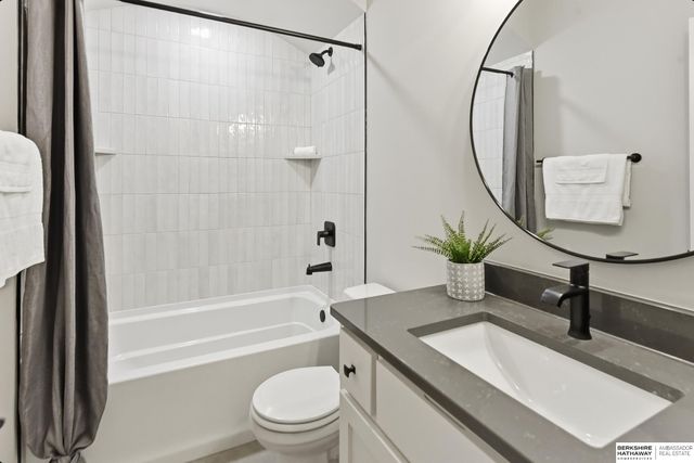 10219 S 191st Street, Omaha, NE 68135