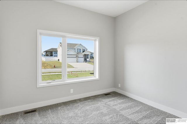 10219 S 191st Street, Omaha, NE 68135