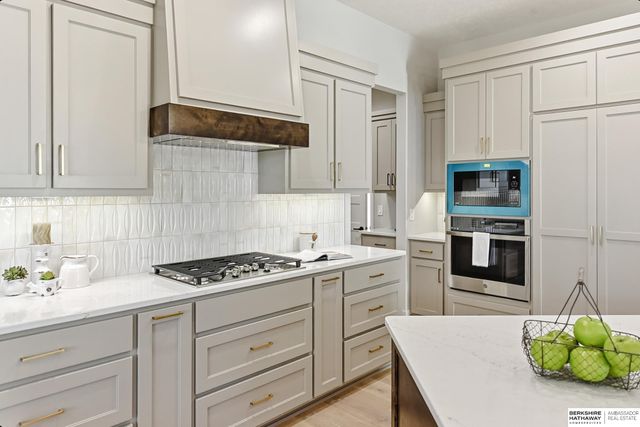 10219 S 191st Street, Omaha, NE 68135