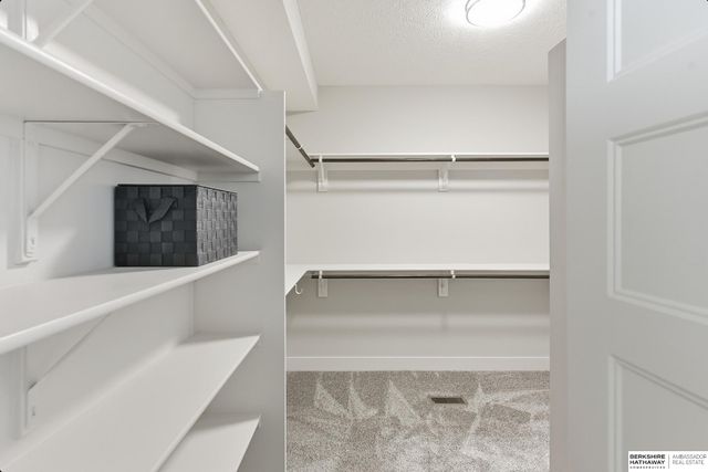 10219 S 191st Street, Omaha, NE 68135