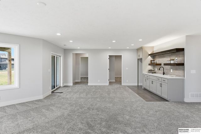 10219 S 191st Street, Omaha, NE 68135