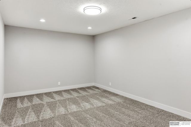 10219 S 191st Street, Omaha, NE 68135