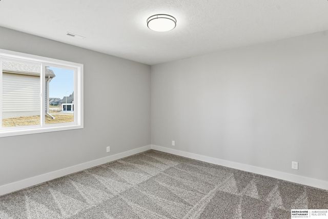 10219 S 191st Street, Omaha, NE 68135