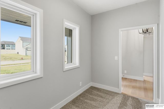 10219 S 191st Street, Omaha, NE 68135