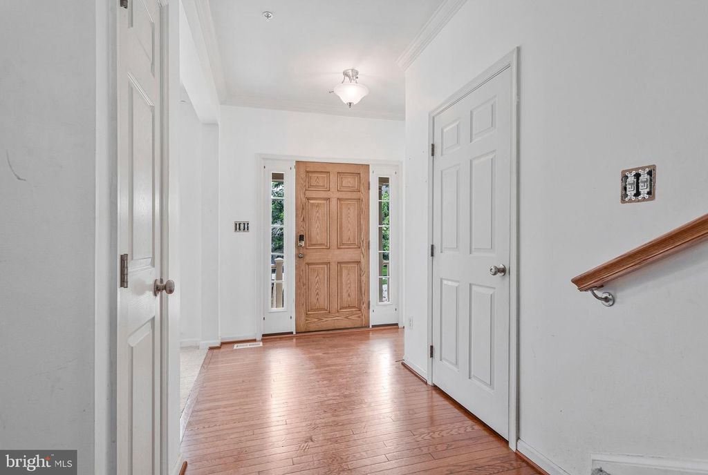 Image 19 of property listing at 9252 SENNA CT, Waldorf, MD 20603